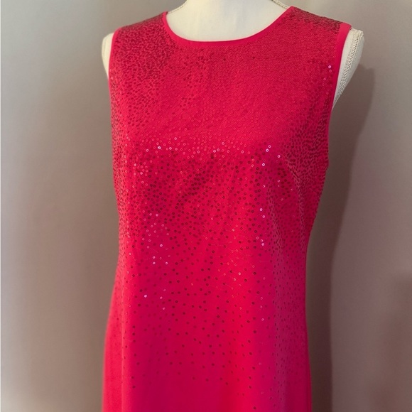 NWT Tahari Fuchsia Pink Sheath style Dress. Size 8. Midi - Picture 2 of 14
